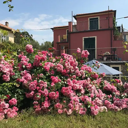 Casa Girasole 600 Mt Dal Mare Appartement Imperia