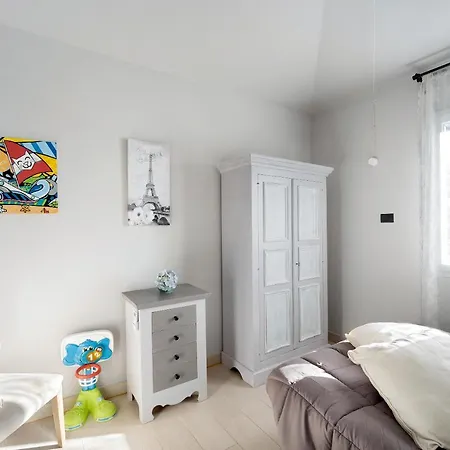 Casa Girasole 600 Mt Dal Mare Appartement Imperia