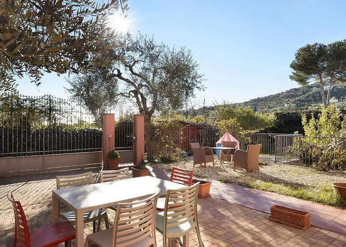 Casa Girasole 600 Mt Dal Mare Imperia