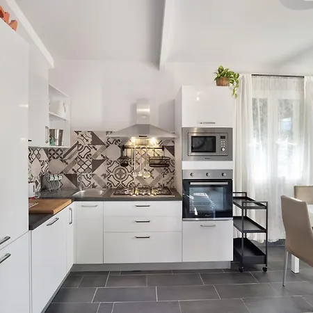 Casa Girasole 600 Mt Dal Mare 公寓 因佩里亚