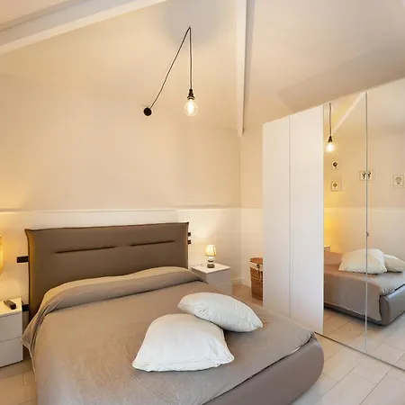 Casa Girasole 600 Mt Dal Mare אימפריה